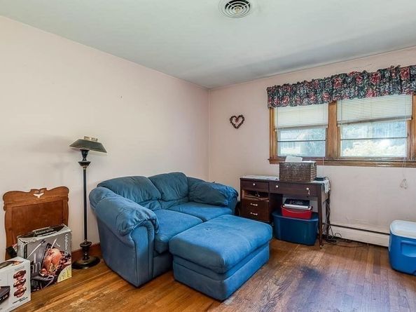 53 Chapman Rd, Stoughton MA 02072