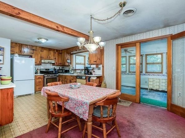 53 Chapman Rd, Stoughton MA 02072