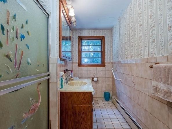 53 Chapman Rd, Stoughton MA 02072