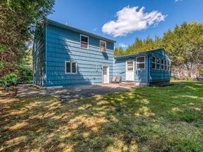 53 Chapman Rd, Stoughton MA 02072
