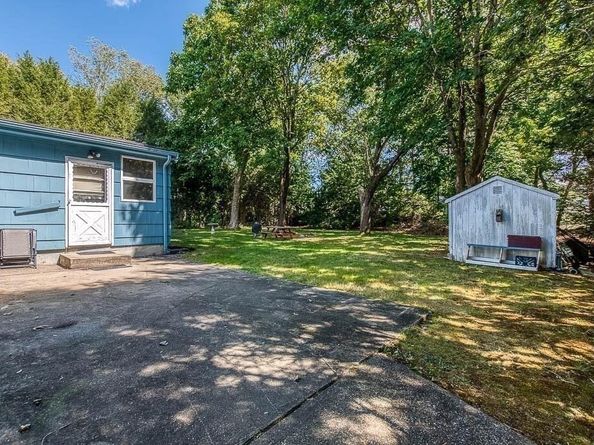 53 Chapman Rd, Stoughton MA 02072