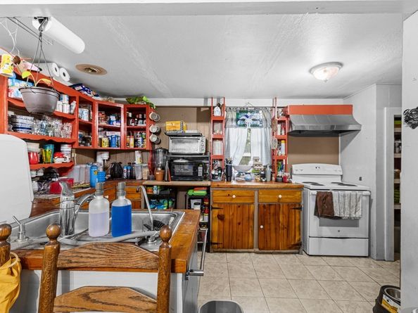 33 Arch Street, Middleboro MA 02346