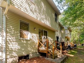 125 Manning St 4, Holden MA 01520