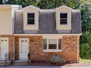 125 Manning St