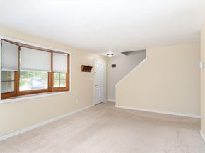 125 Manning St 4, Holden MA 01520