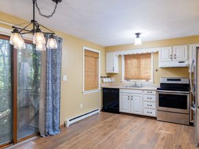 125 Manning St 4, Holden MA 01520