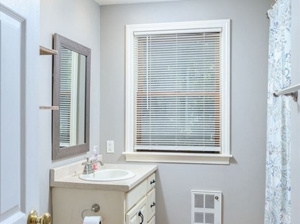 125 Manning St 4, Holden MA 01520