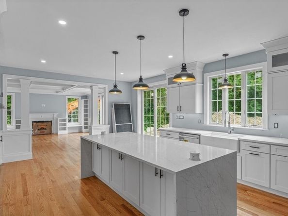 20-35 Shuttleworth Pl, Dedham MA 02026