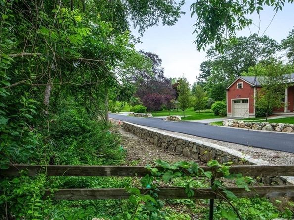 20-35 Shuttleworth Pl, Dedham MA 02026