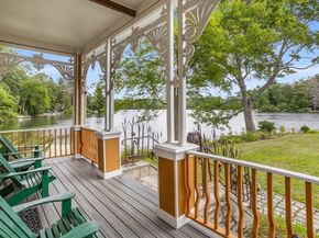 96 Lake Shore Dr, Wayland MA 01778