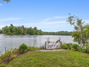 96 Lake Shore Dr, Wayland MA 01778