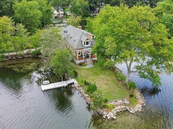 96 Lake Shore Dr