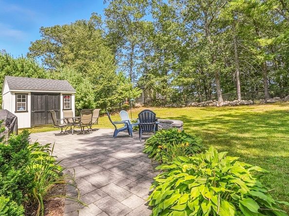 63 Forest St, Weymouth MA 02190