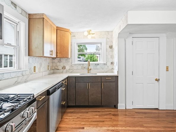 20 Saratoga St, Lynn MA 01902