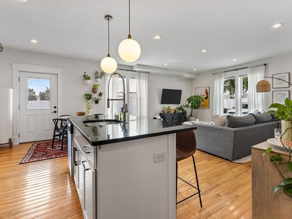 47 Glen St 2, Somerville MA 02145