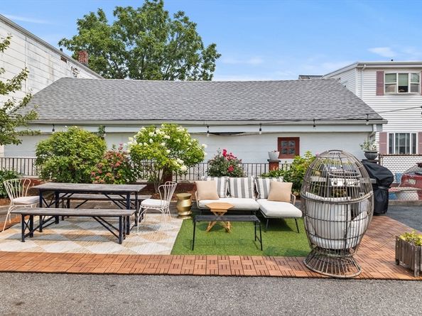 47 Glen St 2, Somerville MA 02145