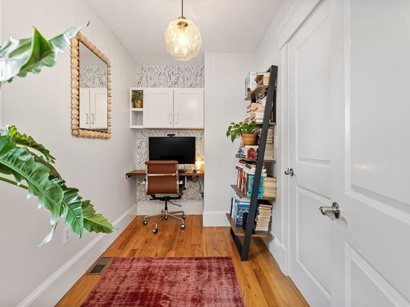 47 Glen St 2, Somerville MA 02145
