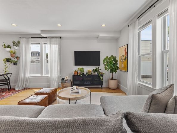 47 Glen St 2, Somerville MA 02145