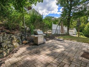 21 Livingstone Ln, Waltham MA 02453