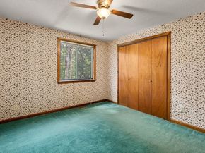 6 Jerry Rd, Sturbridge MA 01566