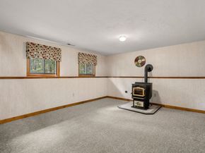 6 Jerry Rd, Sturbridge MA 01566