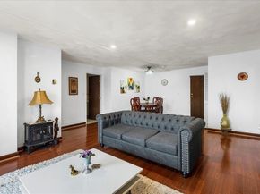 215 Thomas Burgin Pkwy 35, Quincy MA 02169