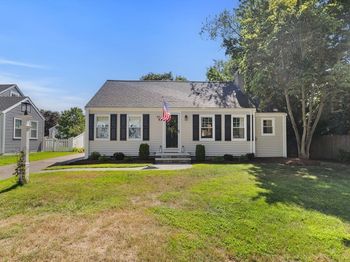 86 Lakeshore Dr