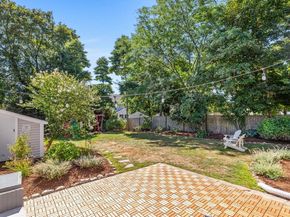 86 Lakeshore Dr, Westwood MA 02090
