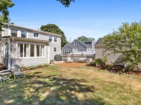 86 Lakeshore Dr, Westwood MA 02090