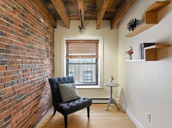 110-112 Commercial St 5, Boston MA 02109