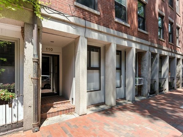 110-112 Commercial St 5, Boston MA 02109