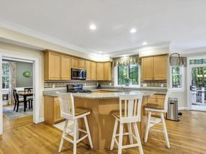 55 Shipyard Ln, Pembroke MA 02359