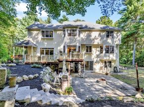 55 Shipyard Ln, Pembroke MA 02359