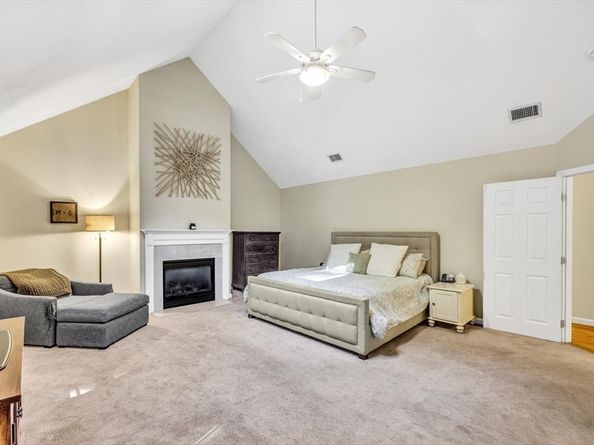 55 Shipyard Ln, Pembroke MA 02359