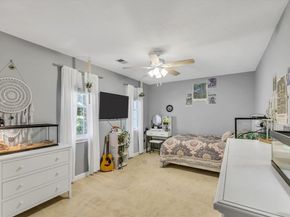 55 Shipyard Ln, Pembroke MA 02359