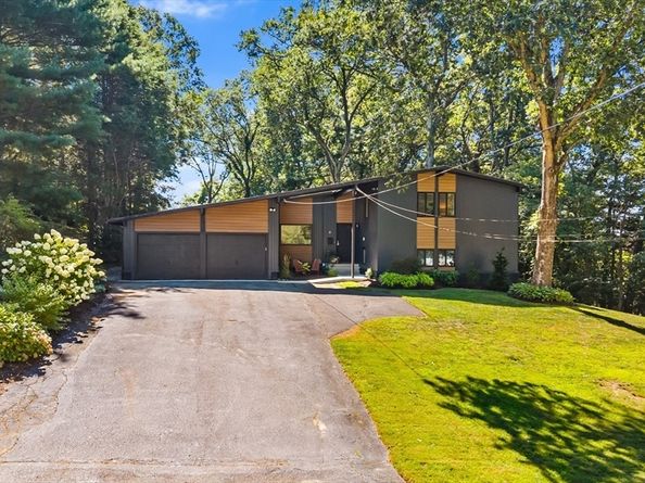 21 Bosworth Road, Framingham MA 01701