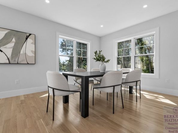 15 Cedarcroft Lane, Waltham MA 02451