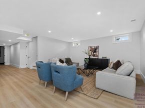 15 Cedarcroft Lane, Waltham MA 02451