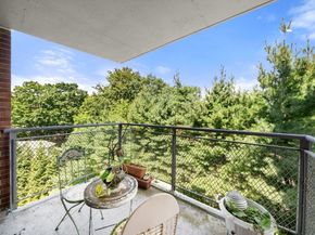 80 Park St 55, Brookline MA 02446