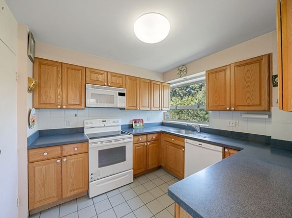 80 Park St 55, Brookline MA 02446