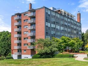 80 Park St 55, Brookline MA 02446
