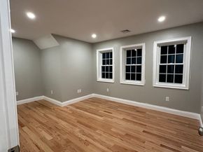 77 Pembroke St, Kingston MA 02364