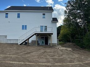 77 Pembroke St, Kingston MA 02364