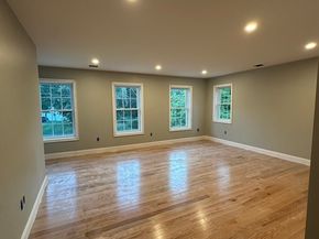 77 Pembroke St, Kingston MA 02364