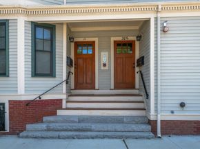 386 Washington St 3B, Somerville MA 02143