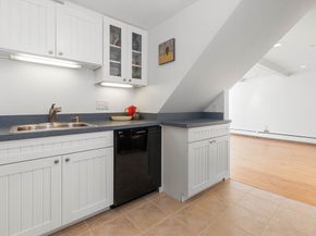 48 Union St 1, Manchester MA 01944
