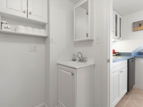 48 Union St 1, Manchester MA 01944