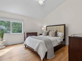 903 Pine Brook Dr 903, Peabody MA 01960