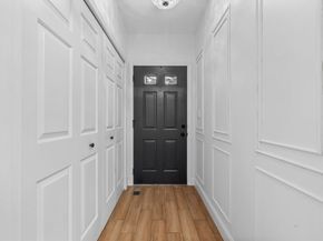 903 Pine Brook Dr 903, Peabody MA 01960