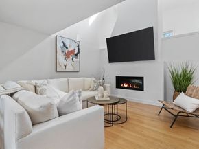 903 Pine Brook Dr 903, Peabody MA 01960